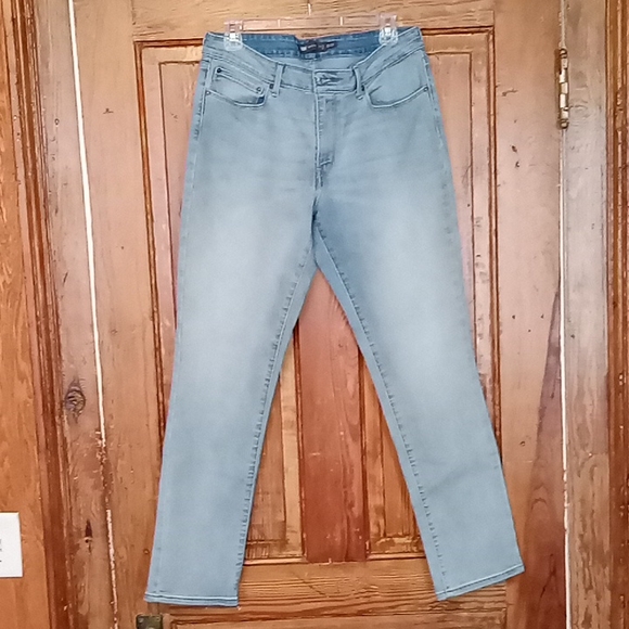 Levi's Denim - Levi mid rise slim jeans
